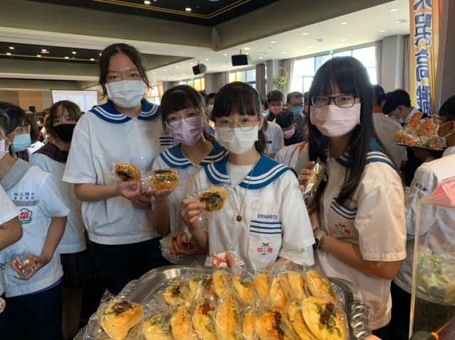 line_album_2022427_220427_17